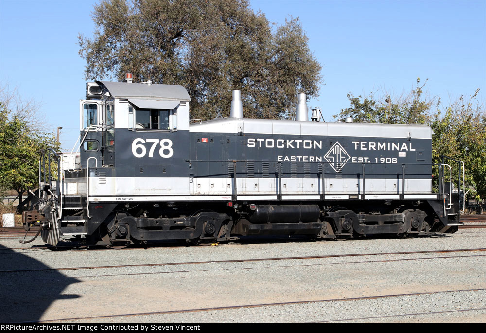 Stockton Terminal & Eastern SW1200 #678